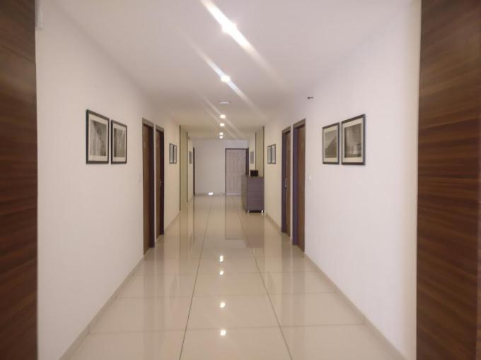 Phoenix Holidays Kochi Extérieur photo